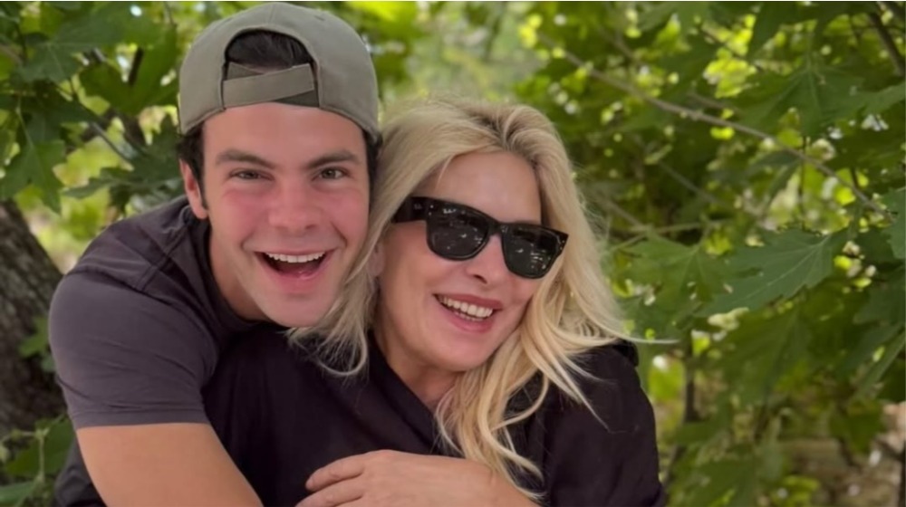 Ελένη Μενεγάκη: Το φωτογραφικό άλμπουμ για τα γενέθλια του γιου της, Άγγελου [εικόνες]